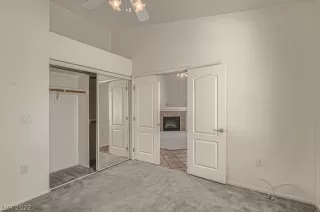 Photo #6: 2378181 Listing