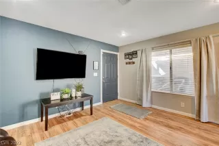 Photo #3: 2378192 Listing 