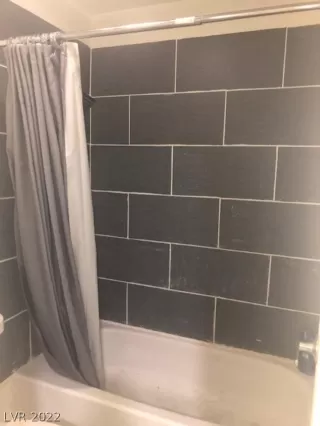 Photo #4: 2378203 Listing 