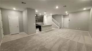 Photo #3: 2378207 Listing 