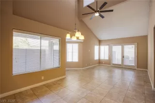 Photo #4: 2378236 Listing