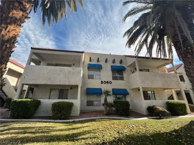 MLS: 2378257 Condo For Sale