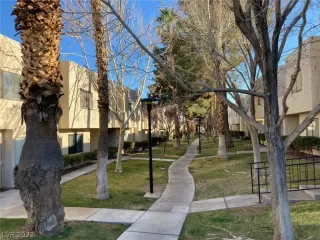 Photo #3: 2378272 Listing 