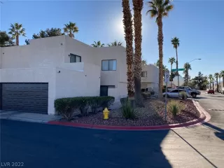 Photo #4: 2378272 Listing 