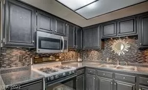 Photo #6: 2378297 Listing 