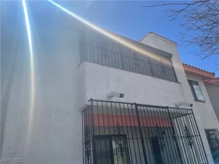 Photo #2: 2378299 Listing 