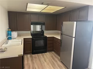 Photo #3: 2378299 Listing 