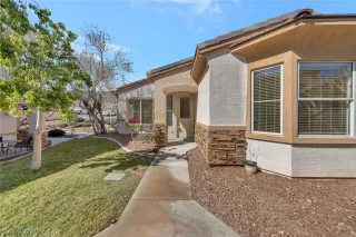 Photo #2: 2378387 Listing