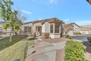 Photo #3: 2378387 Listing