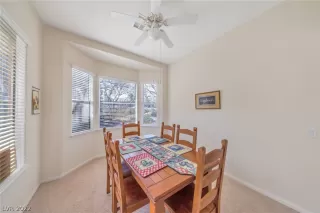 Photo #4: 2378387 Listing