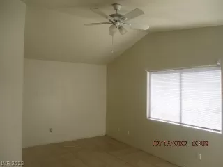 Photo #3: 2378401 Listing 