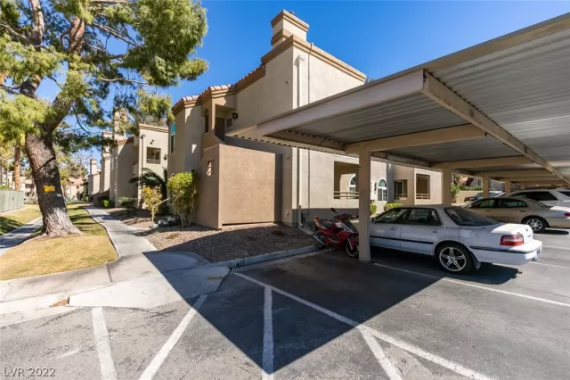 MLS: 2378410 Condo For Sale