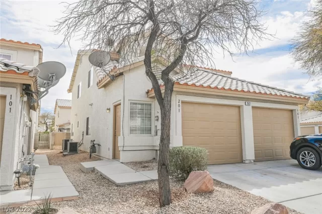 MLS: 2378416 Condo For Sale