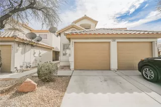 Photo #5: 2378416 Listing