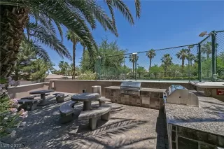 Photo #6: 2378475 Listing