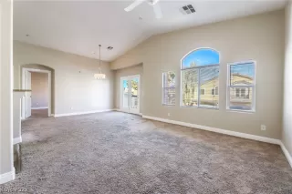 Photo #2: 2378476 Listing 