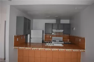 Photo #2: 2378480 Listing 