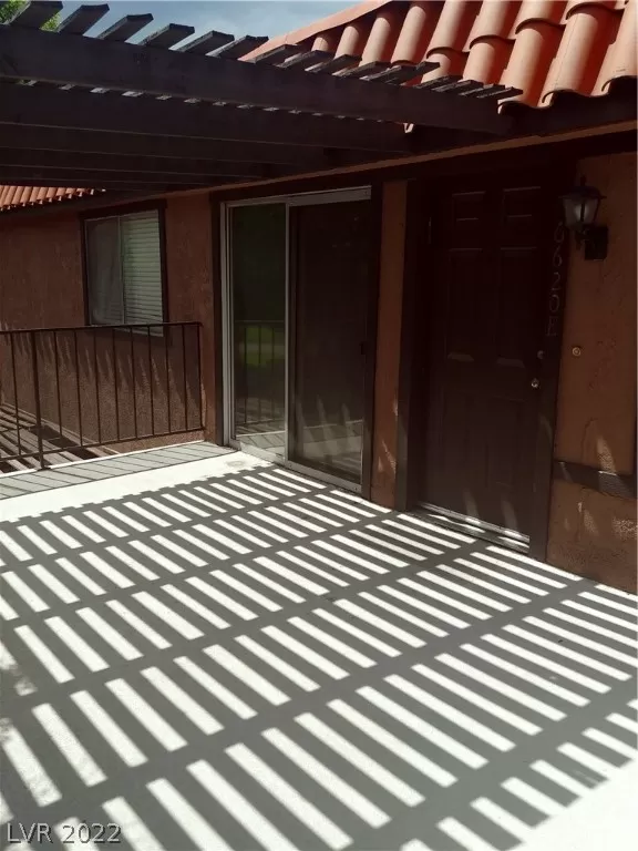 MLS: 2378511 Condo For Sale