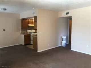 Photo #3: 2378511 Listing