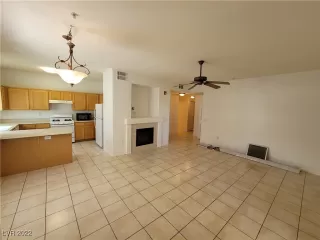 Photo #2: 2378519 Listing 
