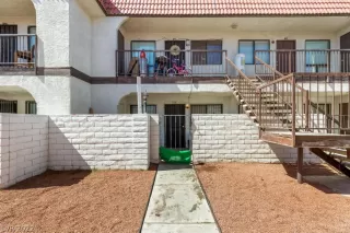 Photo #3: 2378520 Listing