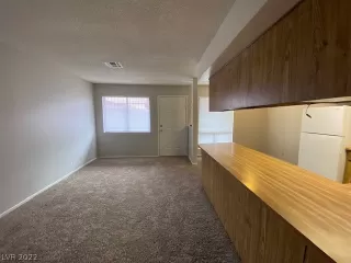 Photo #3: 2378524 Listing 