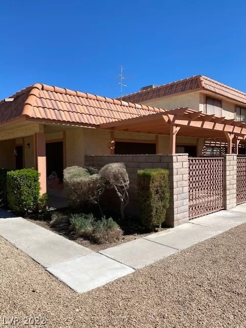 MLS: 2378530 Condo For Sale