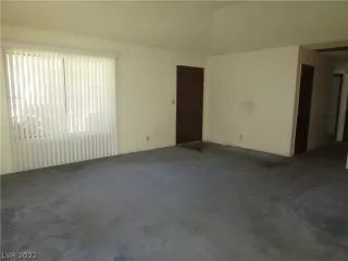 Photo #6: 2378530 Listing