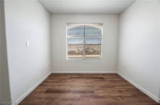 Photo #6: 2378561 Listing 