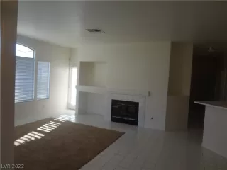 Photo #3: 2378568 Listing