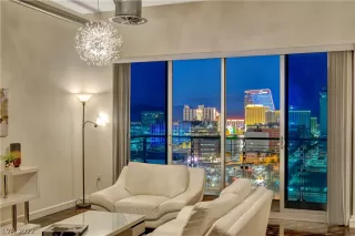 Photo #2: 2378584 Listing