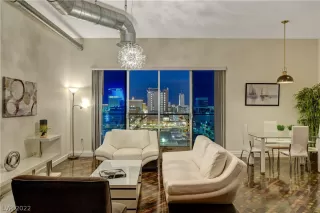 Photo #3: 2378584 Listing