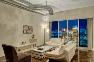 Photo #4: 2378584 Listing