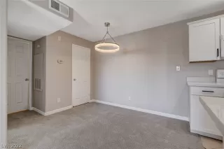 Photo #4: 2378620 Listing 