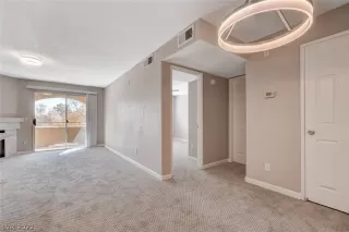 Photo #5: 2378620 Listing 