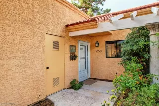 Photo #1: 2378623 Listing