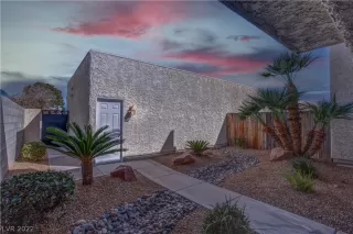 Photo #2: 2378633 Listing 