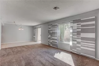 Photo #4: 2378633 Listing 