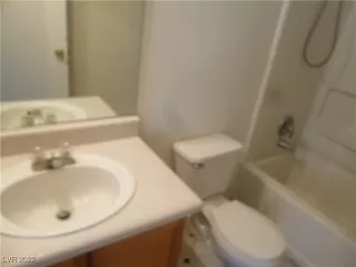 Photo #3: 2378672 Listing 