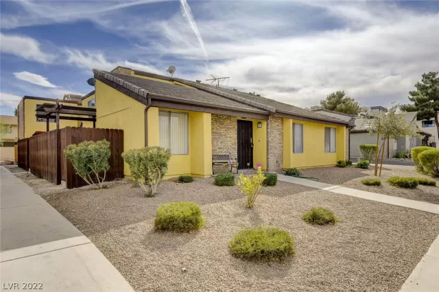 MLS: 2378681 Condo For Sale