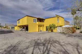 Photo #2: 2378681 Listing 