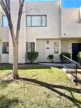 Photo #1: 2378711 Listing 