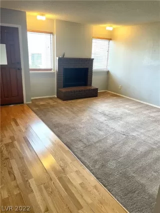 Photo #4: 2378711 Listing 