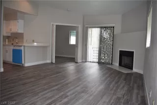 Photo #2: 2378742 Listing