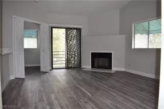 Photo #3: 2378742 Listing