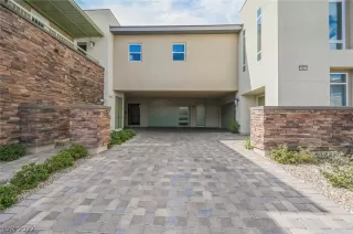 Photo #3: 2378743 Listing 