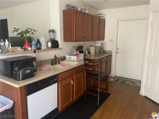 Photo #3: 2378769 Listing