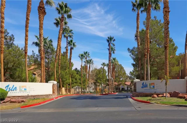 MLS: 2378791 Condo For Sale