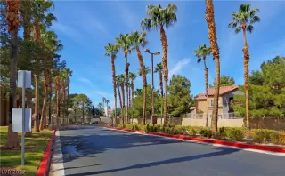 Photo #1: 2378791 Listing