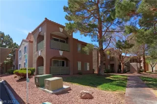 Photo #4: 2378791 Listing